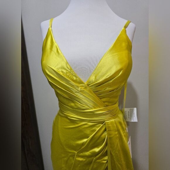 Mac Duggal 12443 Sleeveless Faux Wrap Draped Gown NWT size 2 Chartreuse - Picture 6 of 7